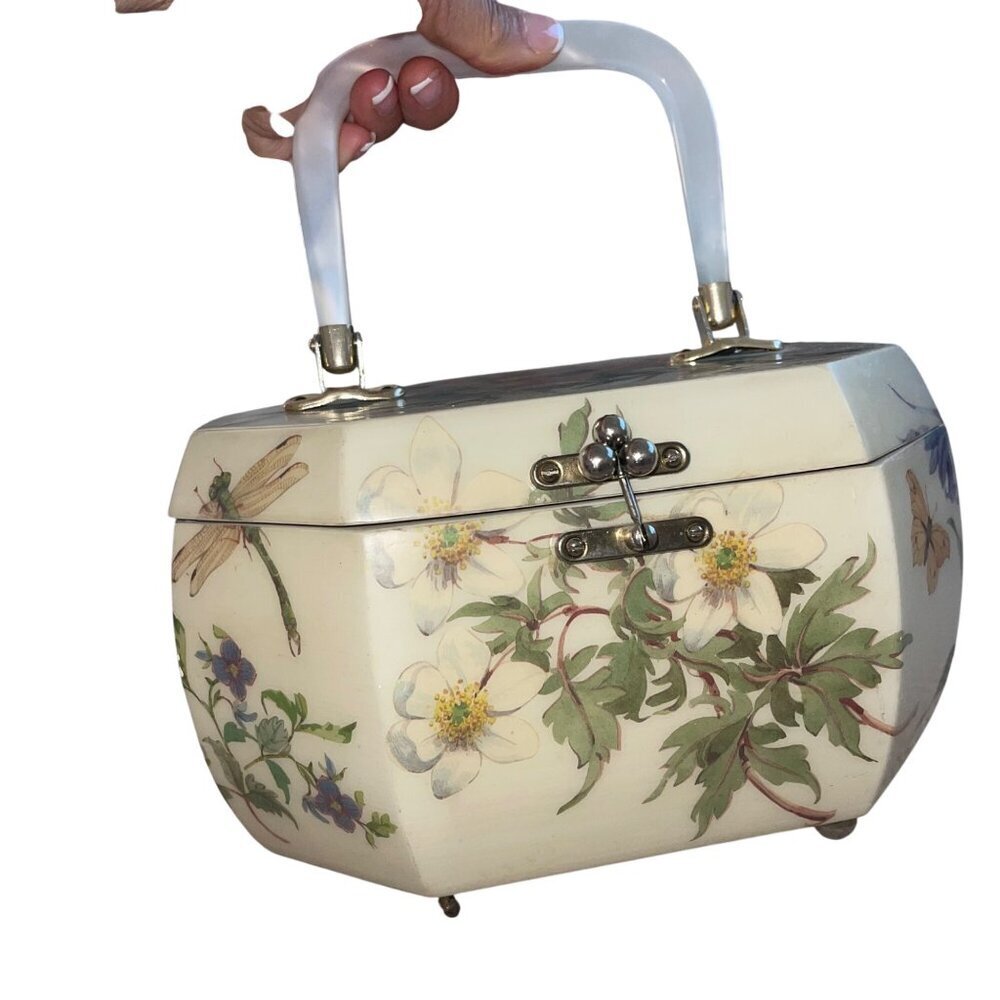 Margaret Dike Vintage Octagonal Box Cream Purse Garden Theme Signed